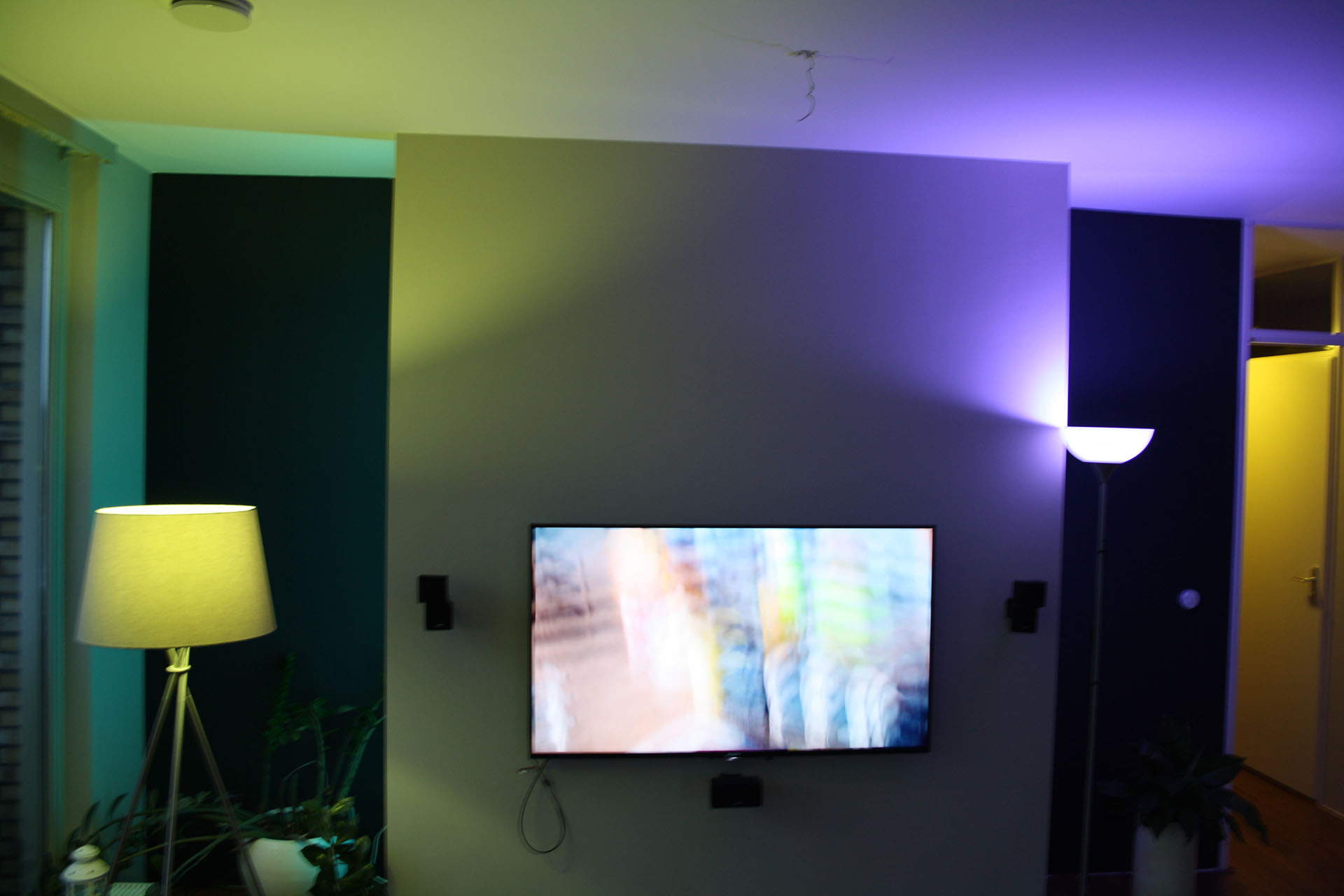Verlichting in kleur philips hue domotica center Exclusieve hoofdbord bedden